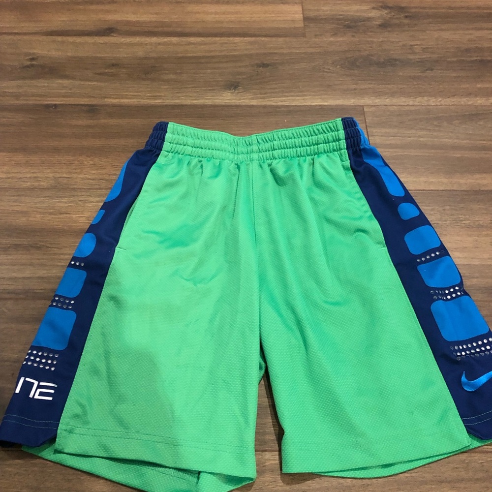Boys Nike elite shorts